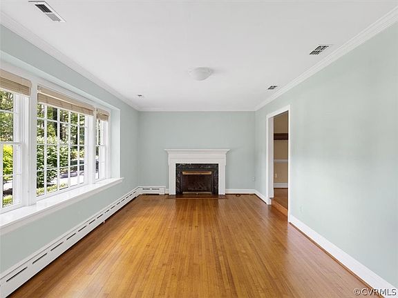 3rd image of 7621 Yarmouth Dr