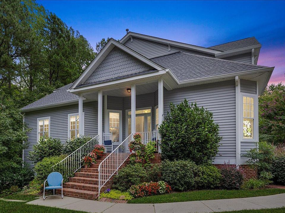 1st image of 153 Summit Oaks Ln