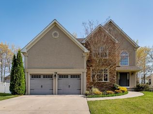 5 Shoreline Rd, Egg Harbor Township, NJ 08234