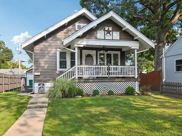 420 Park Dr, Joliet, IL 60436