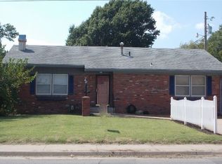 911 Wheat Rd, Winfield, KS 67156