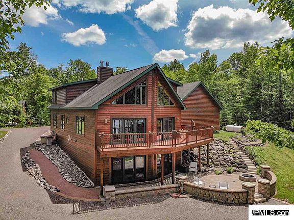 2nd image of 6427 N Lakeshore Dr