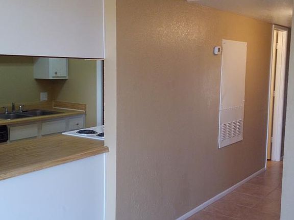2nd image of 4235 N 17th St APT 104