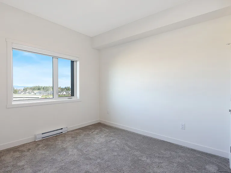 411 Wembley Rd — Photo 24