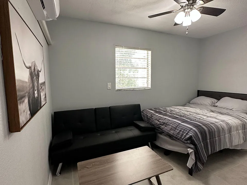 N Bryan Cir
