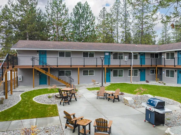 Timber Place by the Lake