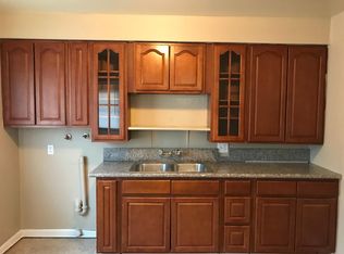 1593 S Reservoir St, Pomona, CA 91766