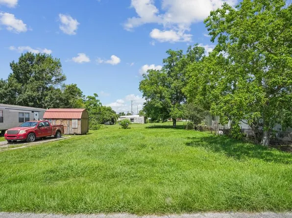 1956 Sebastapol Rd, Saint Bernard, LA 70085