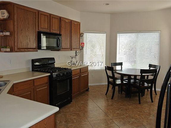 3rd image of 3608 Cantura Bluff Ave