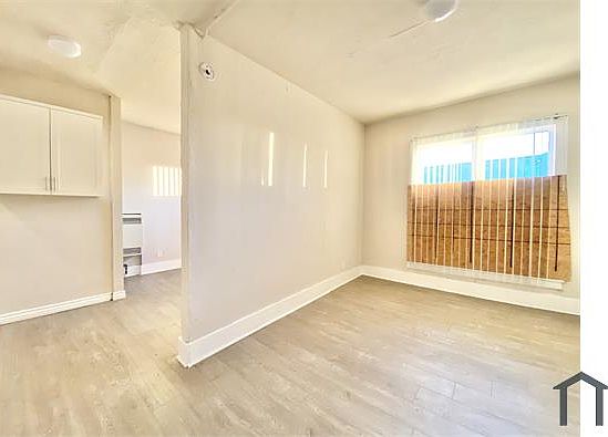 1st image of 2906 S San Pedro St #E