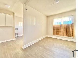 2906 S San Pedro St #E, Los Angeles, CA 90011