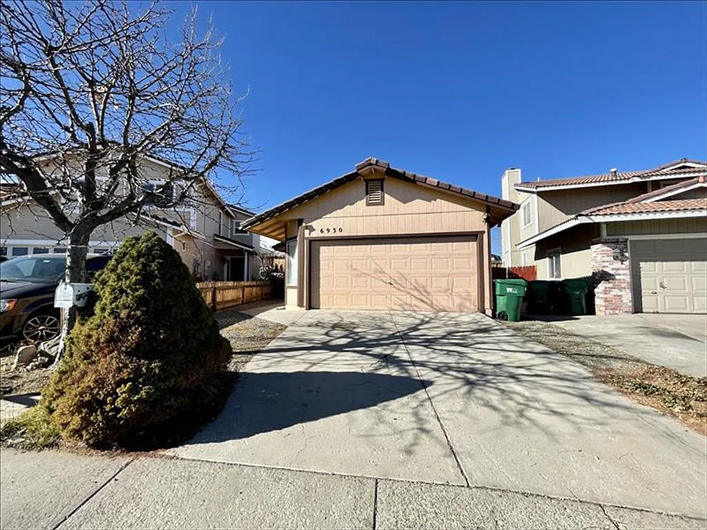 6930 Flower St photo 1