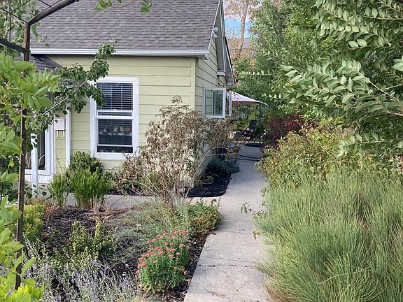 4th image of 12 W Crystal Ave