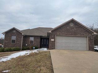 2708 N Mobile Ave, Russellville, AR 72802