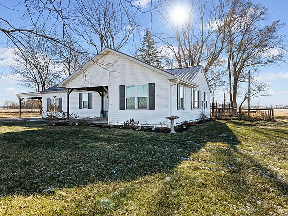 4th image of 1595 W County Road 950 N