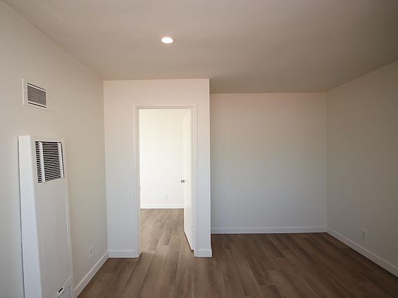 5th image of 9416 Las Tunas Dr #C
