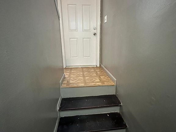 5th image of 5006 Terrace Village Ln