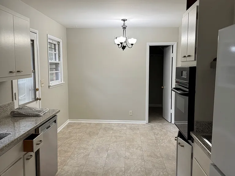 6508 Janice St NW — Photo 6
