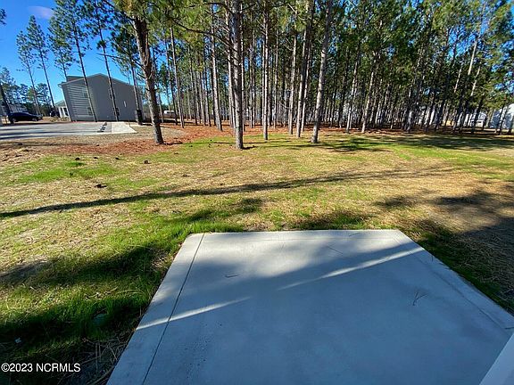 3rd image of 398 Desert Orchid Circle