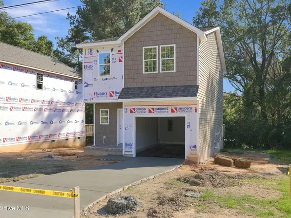 219 E Moore Street, Robbins, NC 27325