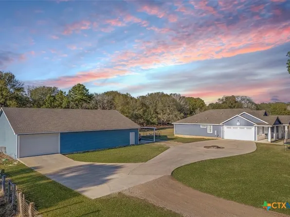 1880 Highway 21 E, Paige, TX 78659