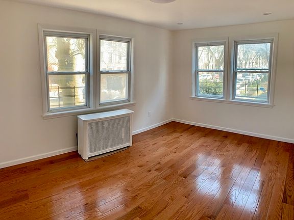 5th image of 4106 48th St
