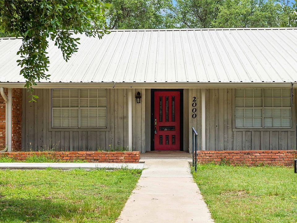 2000 7th St, Brownwood, TX 76801 Zillow