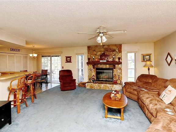 3rd image of 16210 Pebblebrook Dr