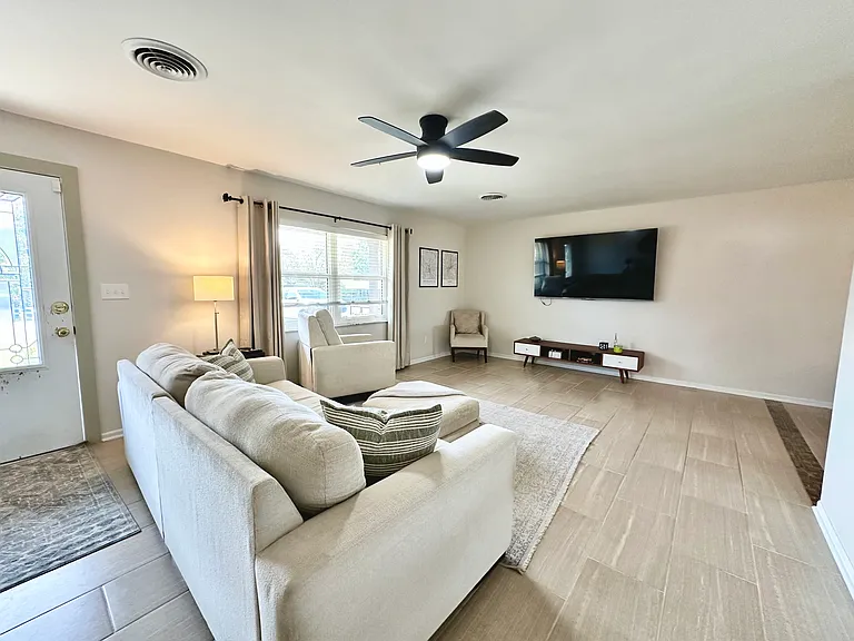 37137 Rutledge Dr — Photo 7