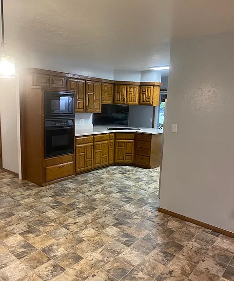 1716 S Webster Dr — Photo 27