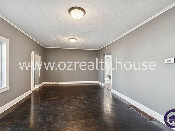 3rd image of 1647 Eleanor Ave
