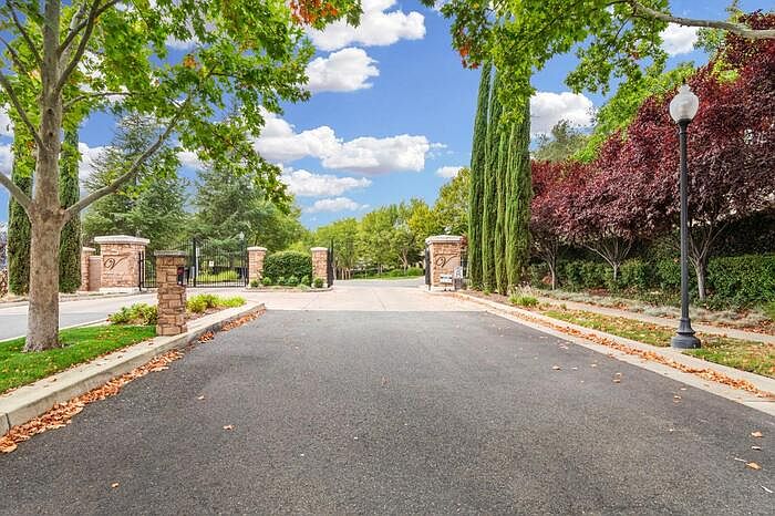 1st image of 236 Chambord Way
