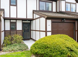 14 Amber Ct, Poughkeepsie, NY 12603