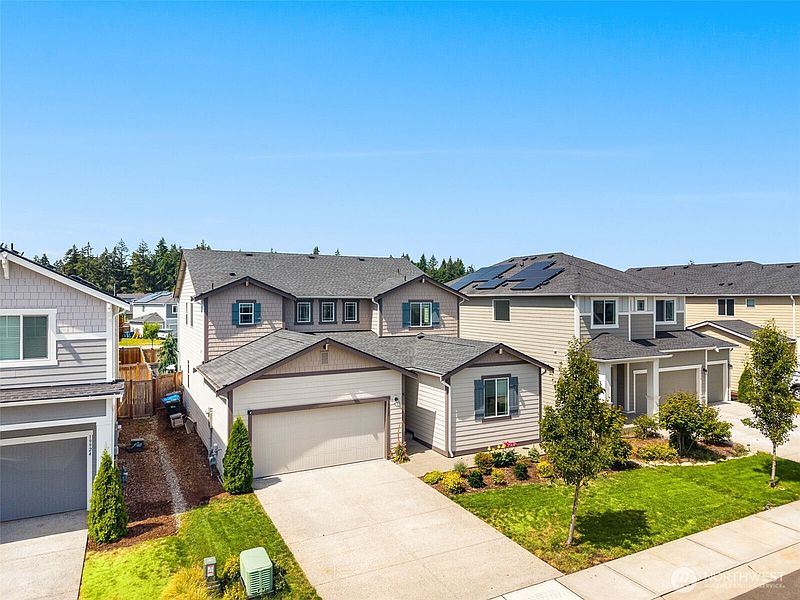 3rd image of 19920 137th Avenue E