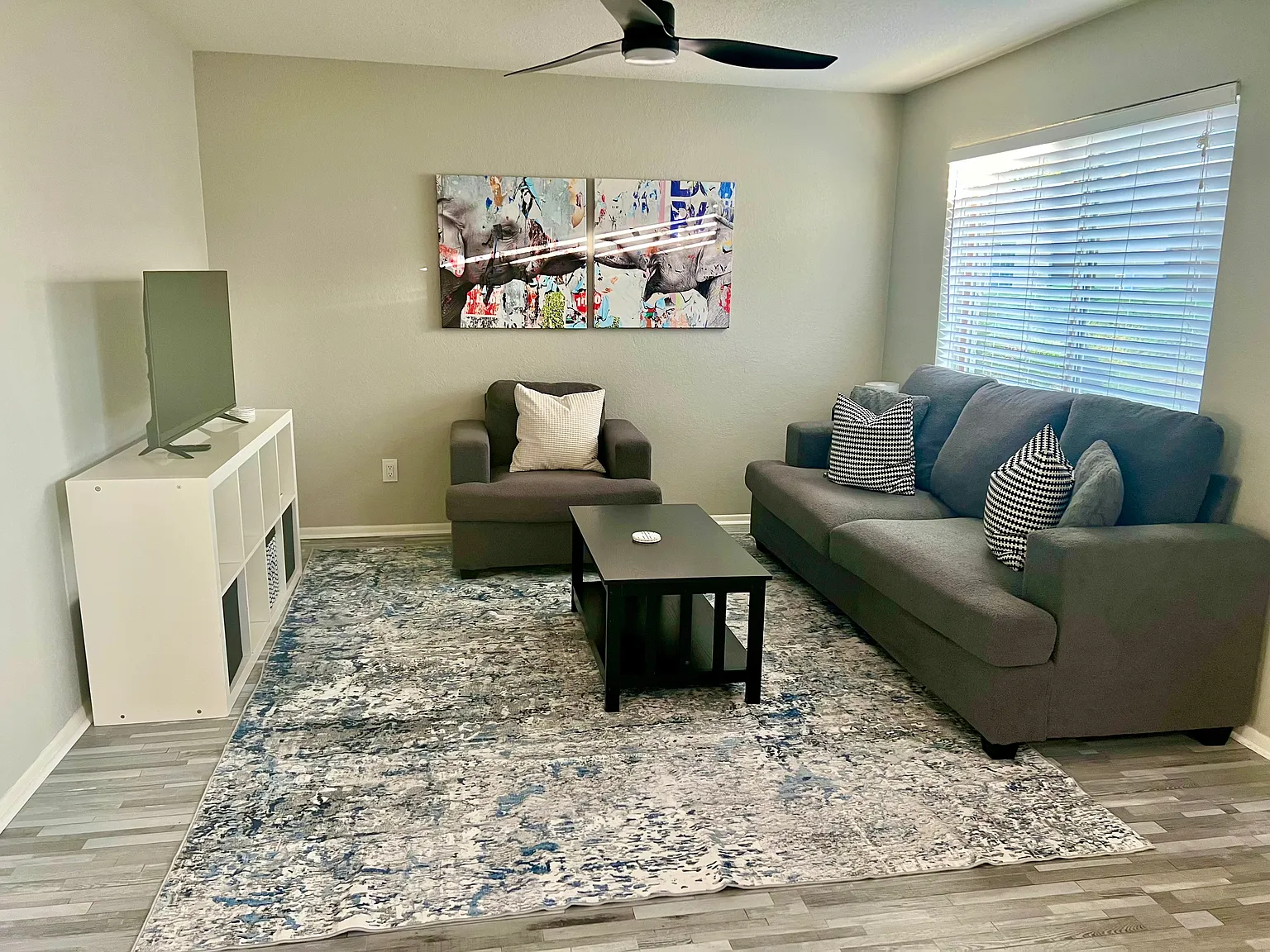 2 bed, 950 sqft, $2,295 — Photo 4