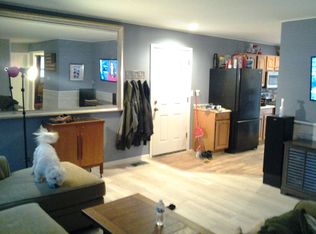 2105 Sigwalt St, Rolling Meadows, IL 60008