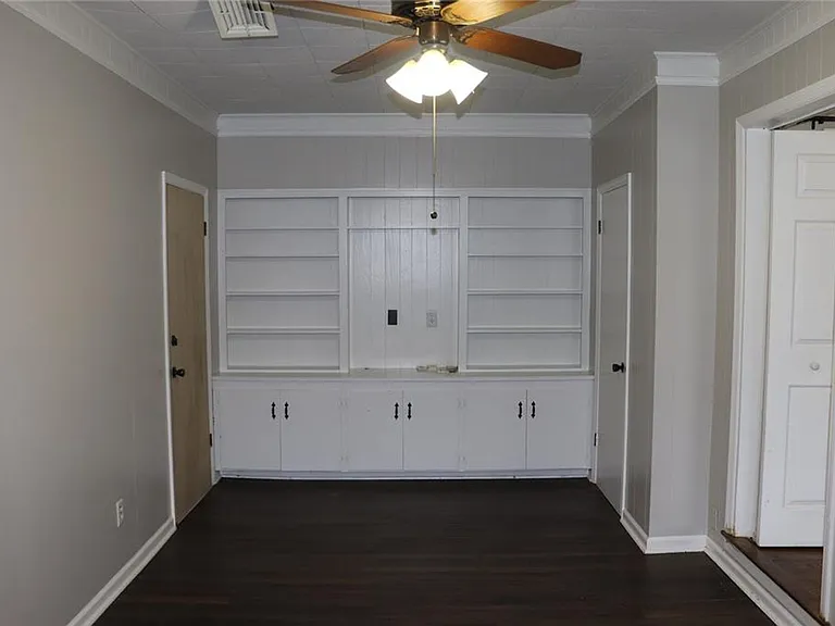 2781 Ashley Ave — Photo 7