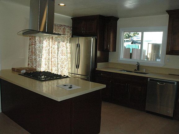 3rd image of 3238 Webster Ave