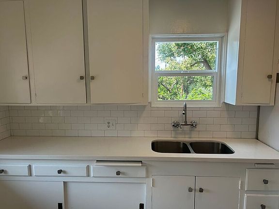 5th image of 1235-1237 Virginia Ave #1235-A