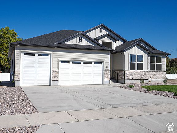 4th image of 1332 W Maple Barn Ln S #101