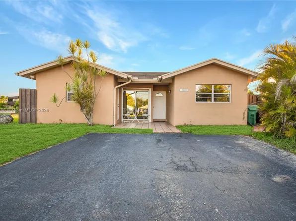13880 SW 44th Ter, Miami, FL 33175