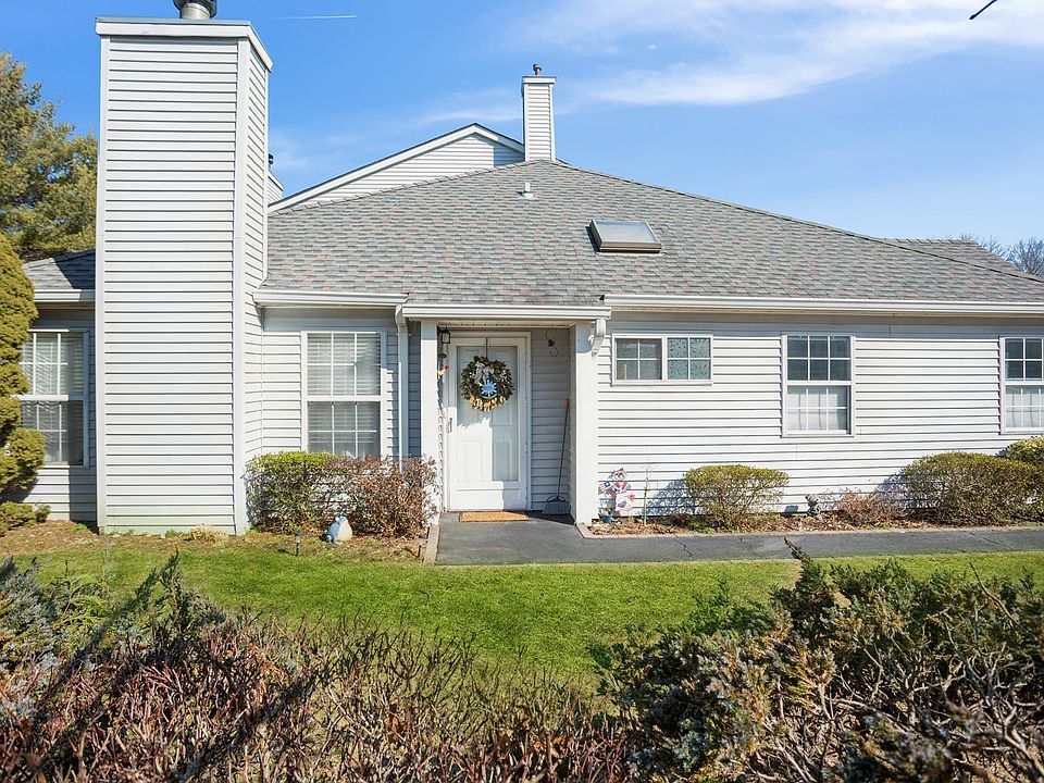 1st image of 1401 Sara Cir