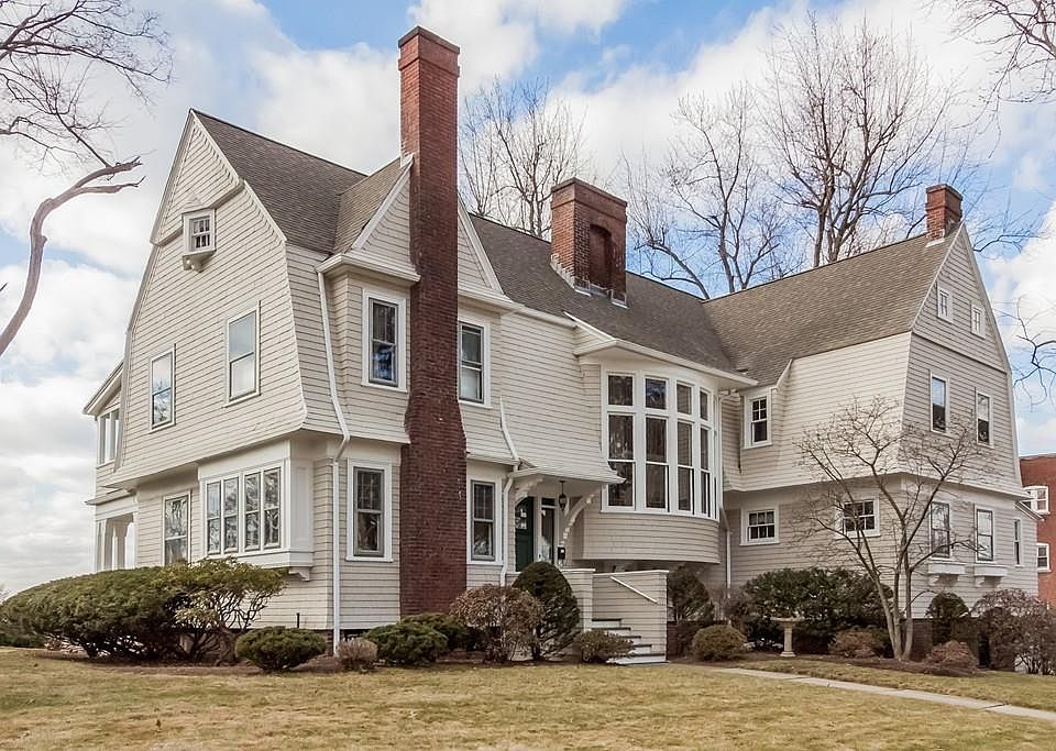 124 Longhill St, Springfield, MA 01108 Zillow