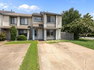 1559 Sword Dancer Dr, Virginia Beach, VA 23454