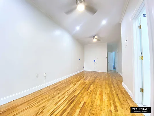 Rented by ZealEstate Group Inc | media 22