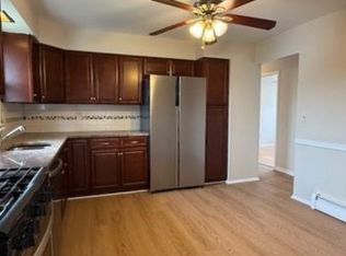 911 York St, East Rutherford, NJ 07073