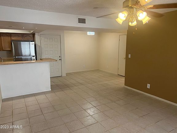 4th image of 540 N MAY Street #1079