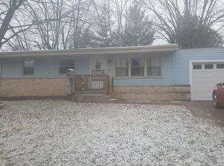 16 Orchard Ln, Huntington, IN 46750