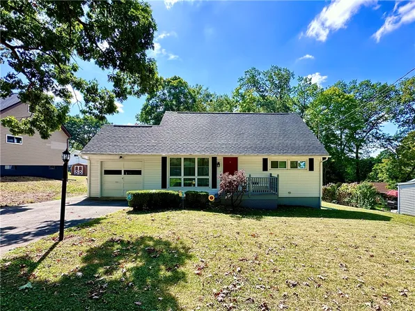 424 Shady Ln, New Castle, PA 16105