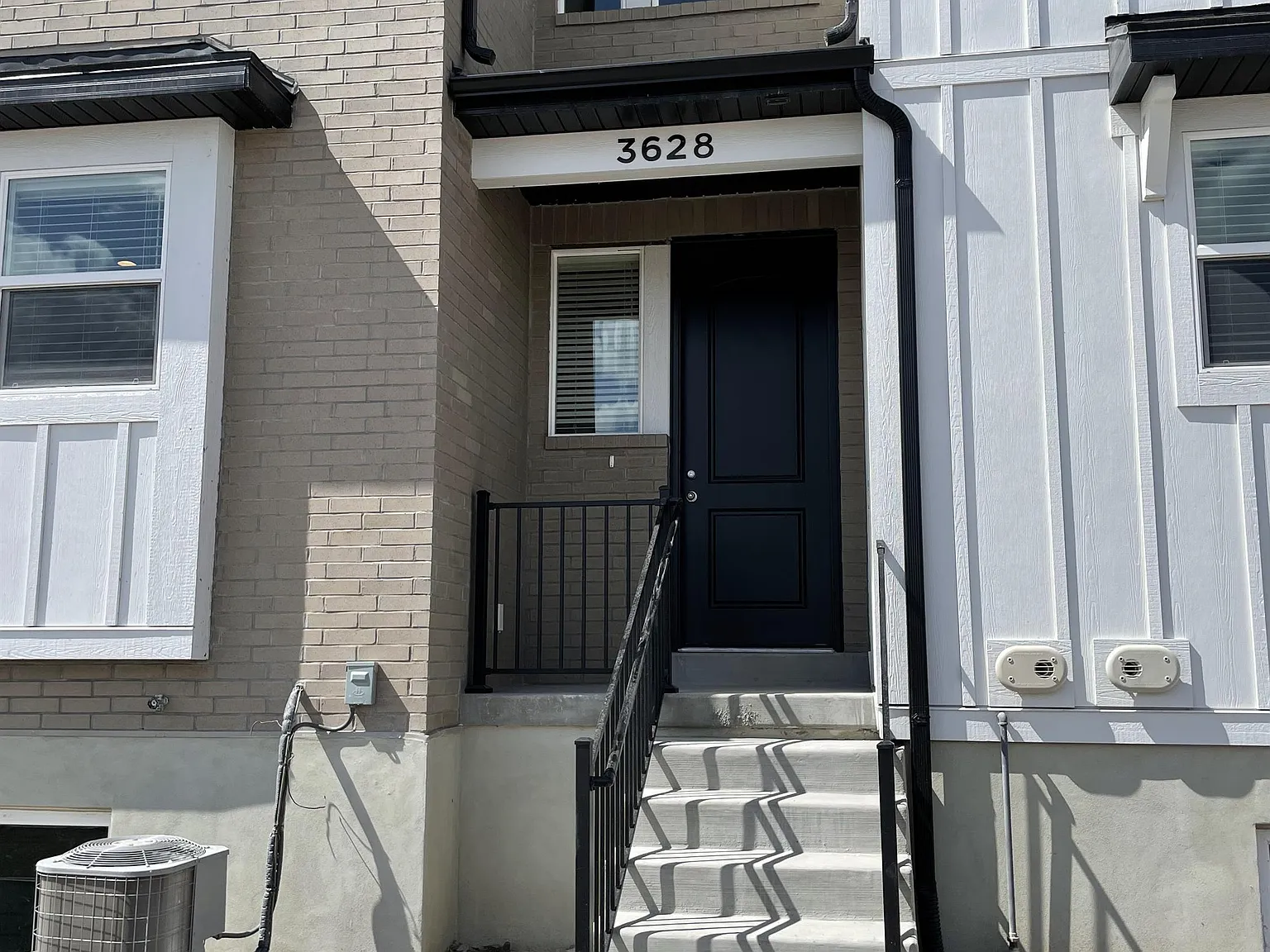 3628 W Canyon Falls Dr - Unit 1 — Photo 1